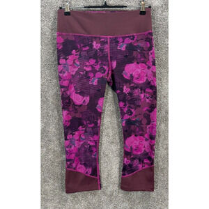 The North Face Leggings Womens Medium Purple Floral Actual 27X23 Flash Dry Capri